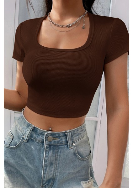 Kadın Kahverengi Yarım Kol Düz Yaka Crop Top Bluz