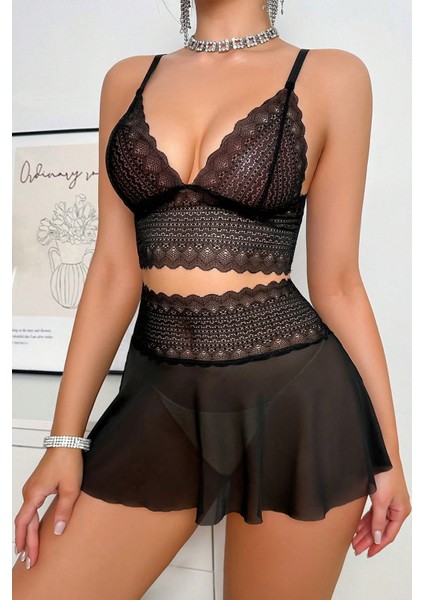 Kadın Siyah Dantel ve Tül Detaylı Etekli Şık Gecelik Takımı