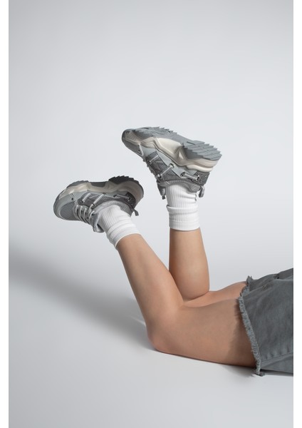 Kadın Sneaker Bağcıklı Fileli Kalın Taban Spor Ayakkabı Azlin