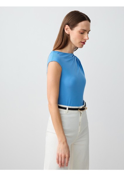 Mavi Düz Kesim Kayık Yaka Tek Omuzlu Örme Bluz fırsatları