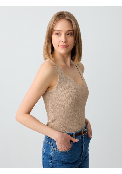 Altın V Yaka Ajurlu Triko Atlet modelleri