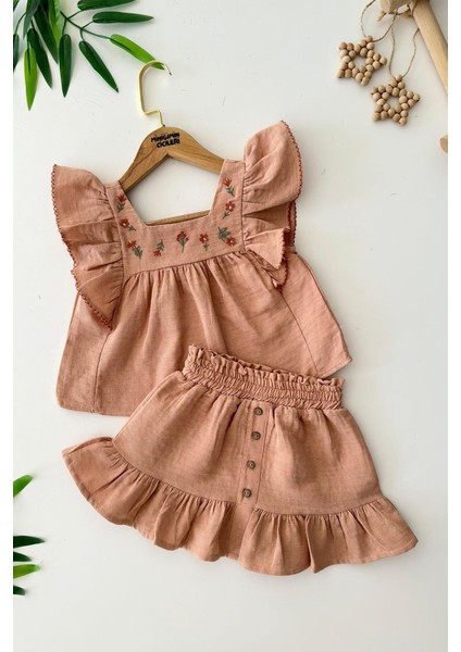 Müslin Çiçek Işleme Detaylı Fırfırlı Kız Çocuk 2 li takım - Kahve