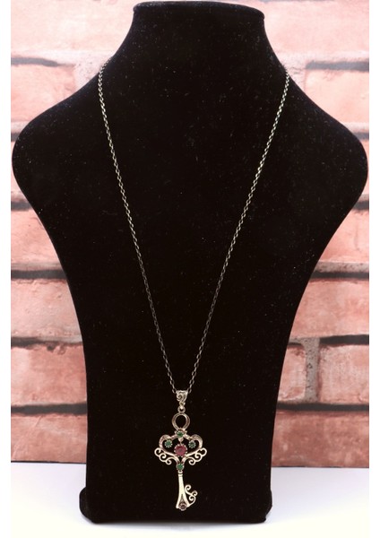 Taşlı Anahtar Kolye modelleri