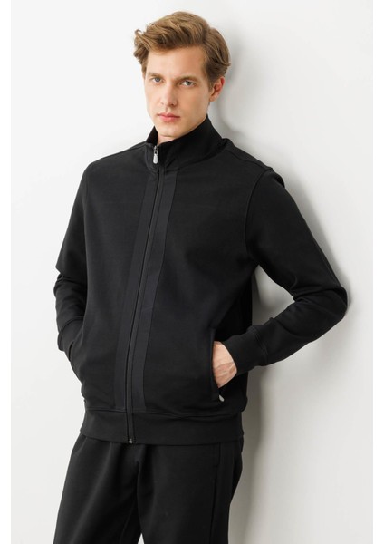 Erkek Hakim Yaka Ön Bandı ve Cebi Kumaş Eşofman Üstü Siyah modelleri