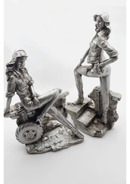 Dekoratif Büyük Boy Asi Kızlar Biblo Polyester Döküm Heykel 35 cm