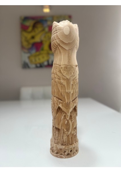 Şahin Totem – 30 cm El Oyma Ahşap Heykel - Cilalanmış Ham Kişiselleştirilebilir.