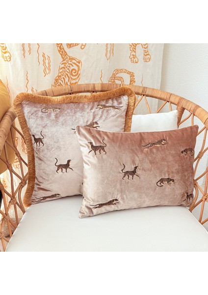 Dekoratif Leopar Desenli Kadife Kırlent Kılıfı 35 x 50 cm modelleri