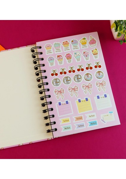 Özel Tasarım Spiralli 15*21 cm Dot Defter, Eskiz Defteri, Doodle Book - 2 SAYFA STICKER HEDİYELİ modelleri