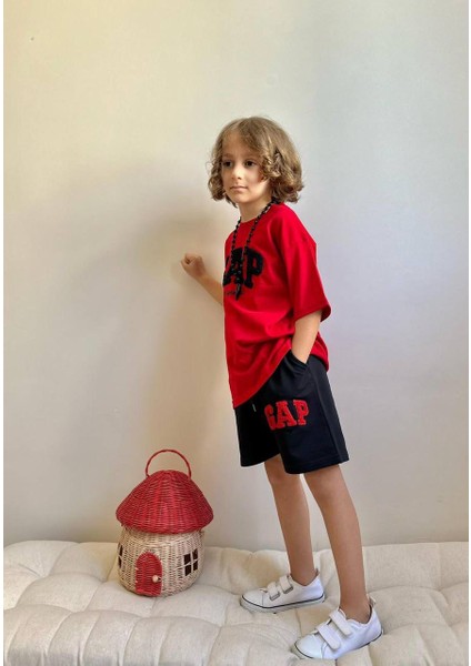 Yigit Butik Süzene Nakışlı Şortlu Erkek Çocuk Takım modelleri