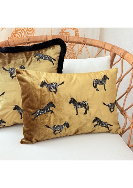 Dekoratif Zebra Desenli Kadife Kırlent Kılıfı ( 35 x 50 cm )