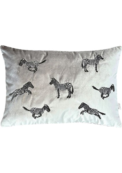 Dekoratif Zebra Desenli Kadife Kırlent Kılıfı ( 35 x 50 cm )