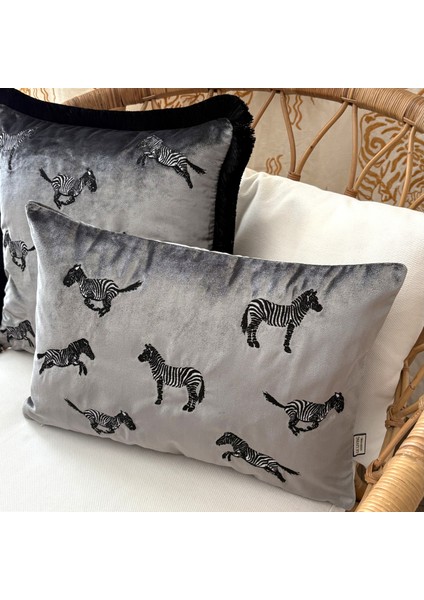 Dekoratif Zebra Desenli Kadife Kırlent Kılıfı ( 35 x 50 cm ) modelleri