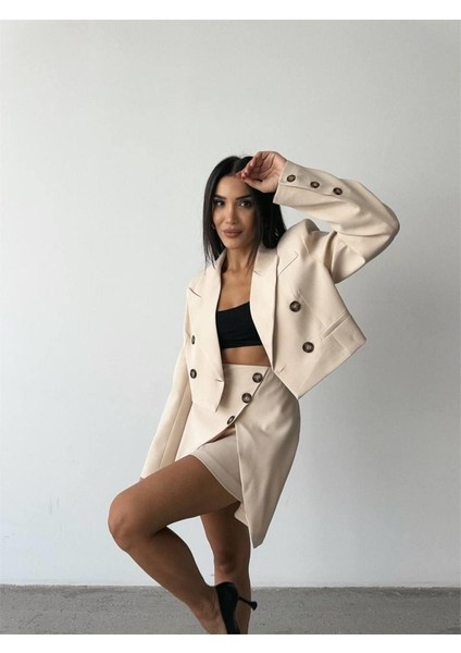 Düğme Detaylı Etek - Crop Ceket Takım - Taş