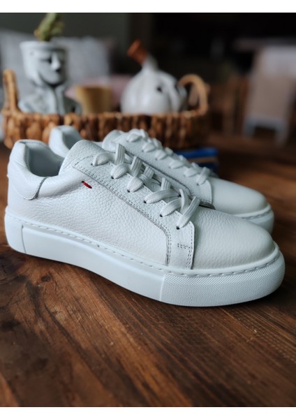 1036-BEYAZ Deri Kadın Sneaker