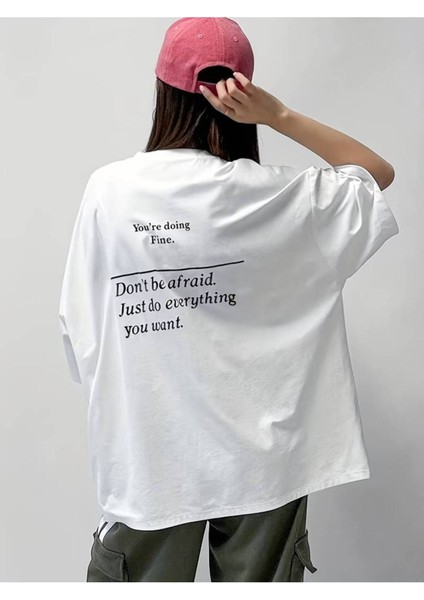 You Are Doing Fine Baskılı Bisiklet Yaka Kısa Kollu Unisex Oversize Beyaz T-Shirt
