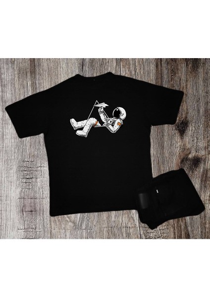 Unisex Astronot Uzay Desenli Oversize Siyah Tshirt