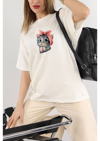 Ekru Unisex Sevimli Minik Kedi Baskılı Pamuk Bisiklet Yaka Boyfriend Örme Oversize T-Shirt modelleri