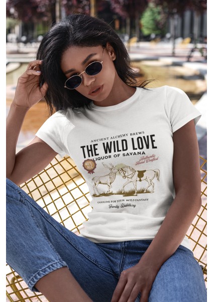 The Wıld Love Baskılı Standart Kalıp Bisiklet Yaka Pamuklu Kadın Tişört fırsatları