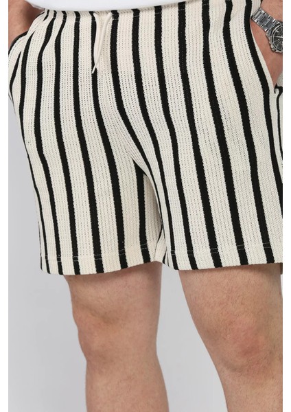 Bel Bağcıklı Çizgi Desenli Erkek Şort P-00017047 fırsatları