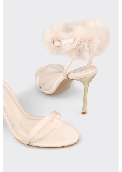 Bej Kadın Sandalet fırsatları