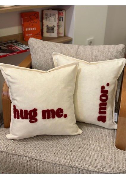 Hug Me - Amor Yazılı Punch Işlemeli 2li Kırlent Kılıfı Seti- 43X43CM - 2li Punch Kırlent Kılıfı Seti