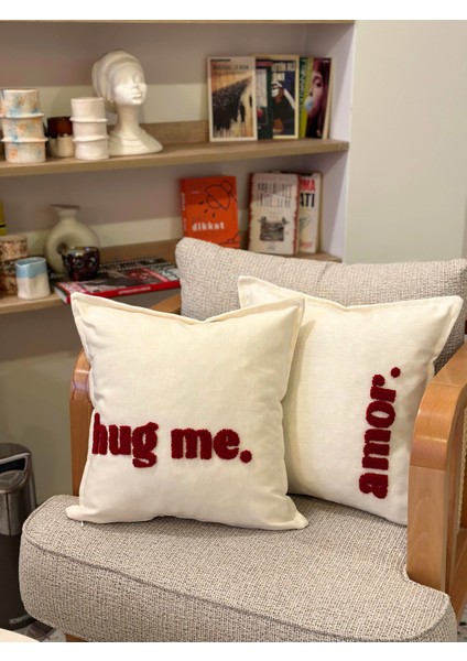 Hug Me - Amor Yazılı Punch Işlemeli 2li Kırlent Kılıfı Seti- 43X43CM - 2li Punch Kırlent Kılıfı Seti