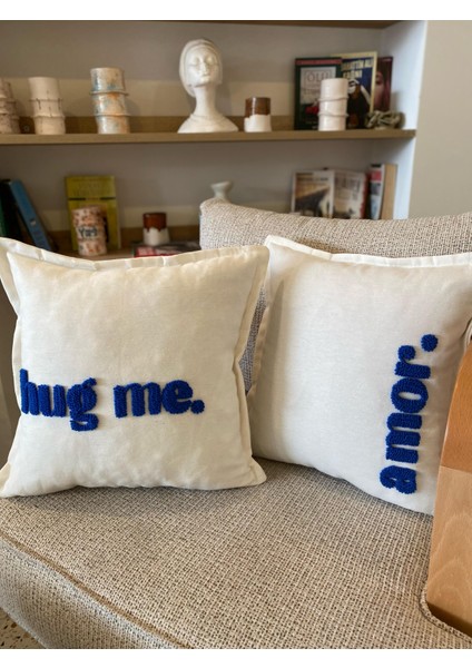 Hug Me - Amor Yazılı Punch Işlemeli 2li Kırlent Kılıfı Seti- 43X43CM - 2li Punch Kırlent Kılıfı Seti