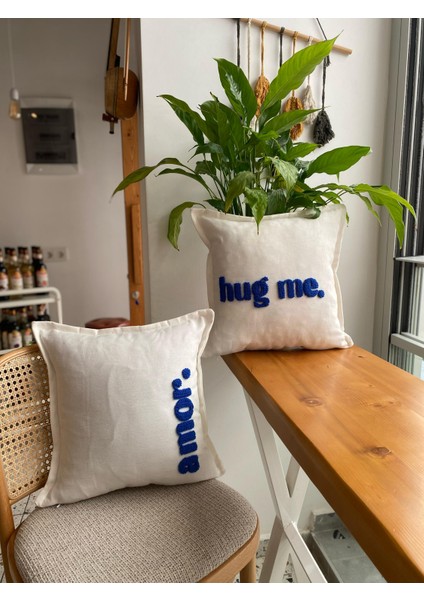 Hug Me - Amor Yazılı Punch Işlemeli 2li Kırlent Kılıfı Seti- 43X43CM - 2li Punch Kırlent Kılıfı Seti