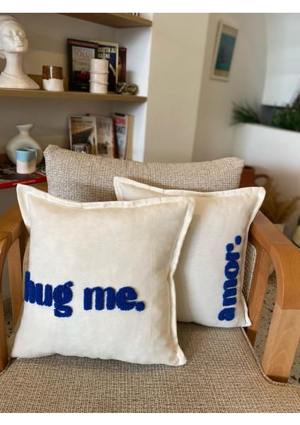 Hug Me - Amor Yazılı Punch Işlemeli 2li Kırlent Kılıfı Seti- 43X43CM - 2li Punch Kırlent Kılıfı Seti