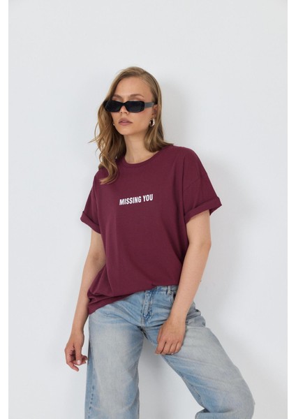 Bordo Yazı Baskılı Pamuklu Oversize Tişört 2150-6M fiyatları