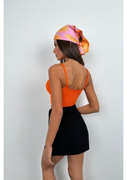 V Yaka Crop Bluz