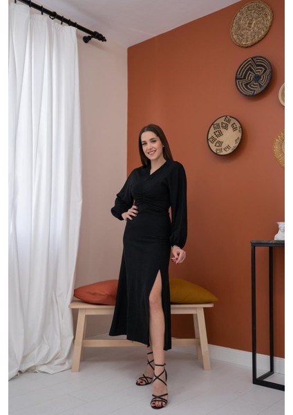 Siyah Büzgülü Krep Elbise