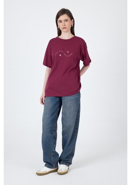 Bordo Yazı Baskılı Oversize Pamuklu Tişört 2150-32M modelleri
