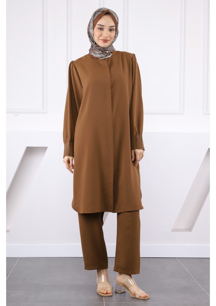 Kahverengi Hakim Yaka Kolu Nervürlü Tunik Pantolonlu Takım
