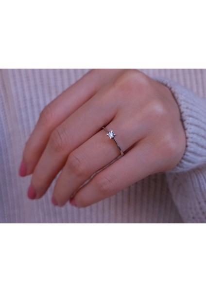 G Renk 0,10 Karat Pırlanta Tektaş Yüzük 0404R0162 fırsatları