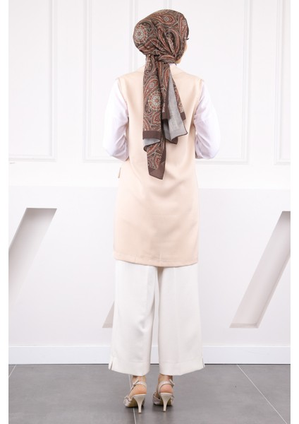 Bej Duble Zincirli Yelek fırsatları