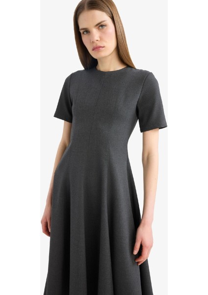 Bisiklet Yaka Basic Düz Kısa Kollu Midi Yazlık Elbise F3816AX25SM