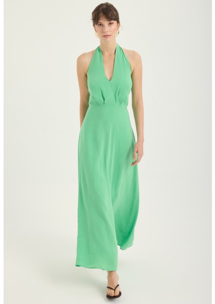 Boyundan Bağlamalı Uzun Elbise