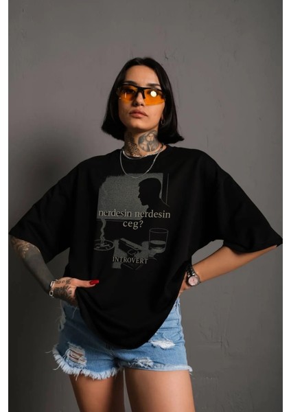 Siyah Oversize Unisex T-Shirt – “nerdesin Nerdesin Ceg?” Yazılı Rap Temalı Baskılı Model