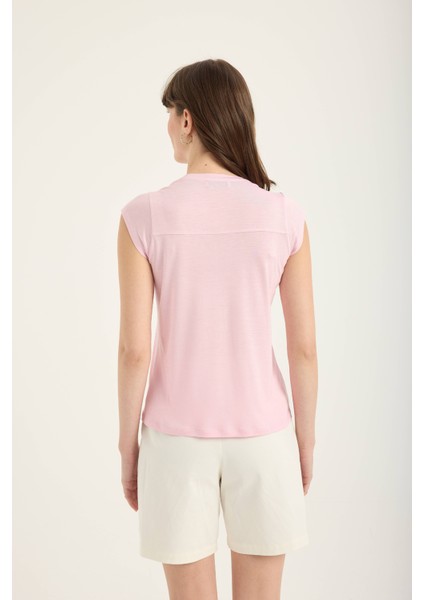 Robalı V Yaka Tshirt fırsatları