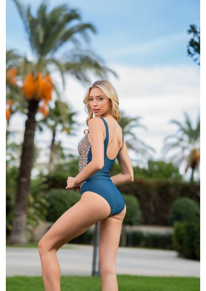 Rukomayo Mavi Desenli Büyük Beden V Yaka Parçalı Model Lycra Kumaş Mayo fiyatları