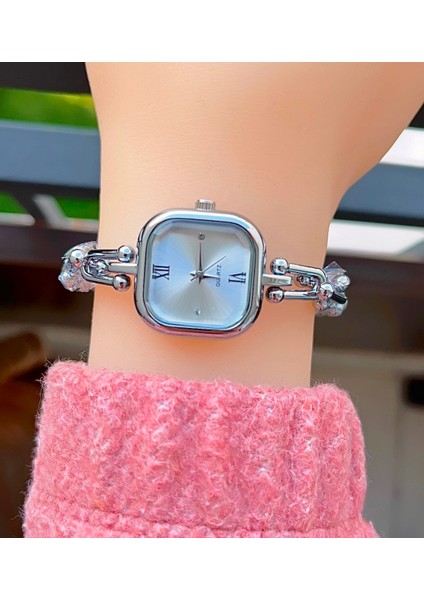 Özel Kutusunda Gümüş Renk Kare Kasa Vintage Kadın Kol Saati fiyatları