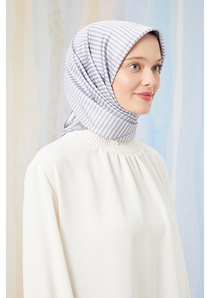 Gri Çizgili Twill Digital Eşarp fırsatları