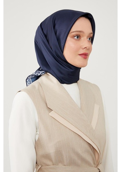 Lacivert Kenar Leopar Desen Twill Digital Eşarp