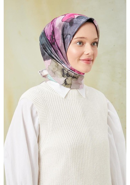 Ekru Sulu Boya Desenli Twill Digital Eşarp fırsatları