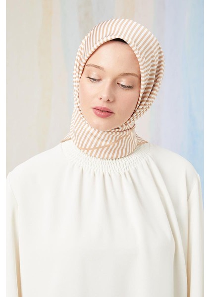 Bal Köpüğü Çizgili Twill Digital Eşarp