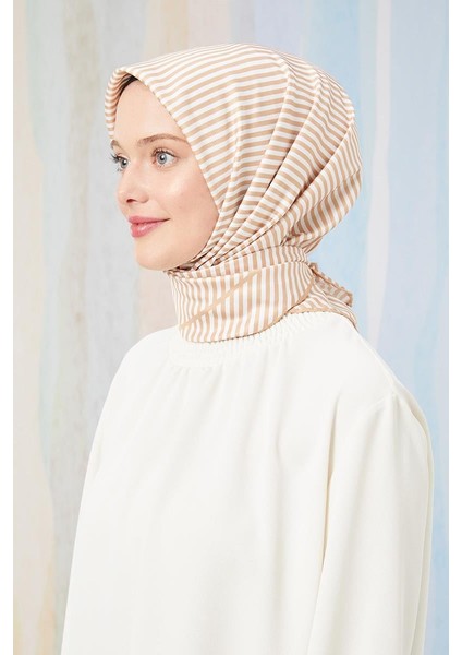 Bal Köpüğü Çizgili Twill Digital Eşarp modelleri