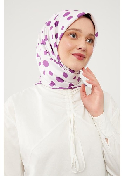 Menekşe Puantiye Desen Twill Digital Eşarp modelleri
