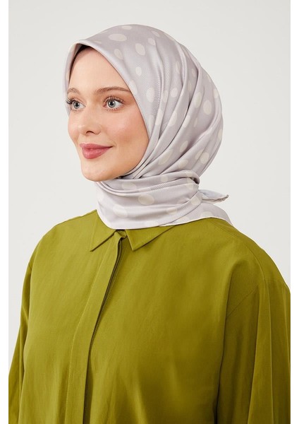 Taş Puantiye Desen Twill Digital Eşarp modelleri