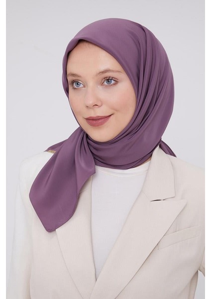 Menekşe Medine İpeği Eşarp modelleri